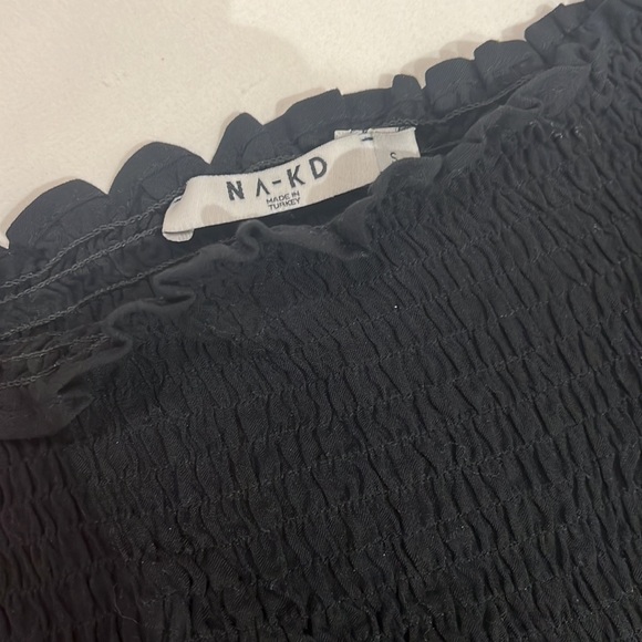 NAKD black puff sleeve - Picture 2 of 3